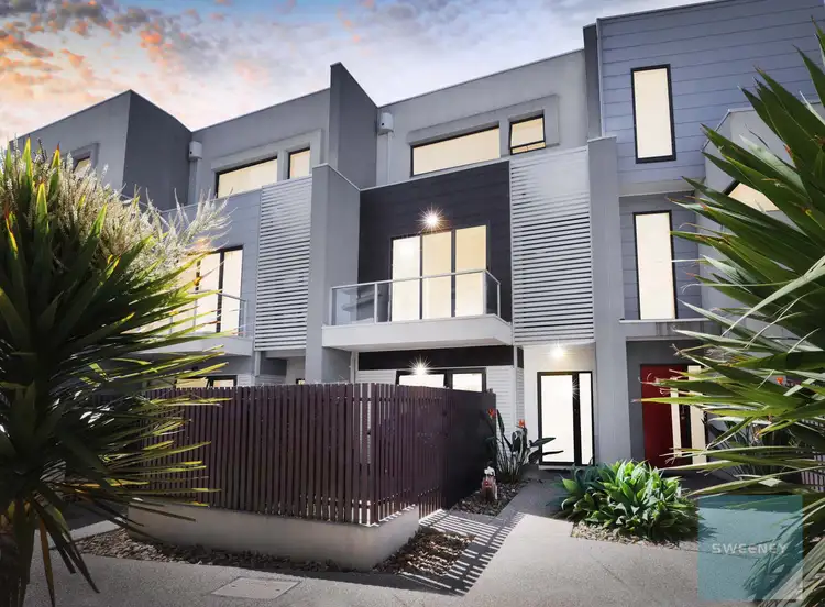 3/25 Boathouse Drive, Caroline Springs VIC 3023