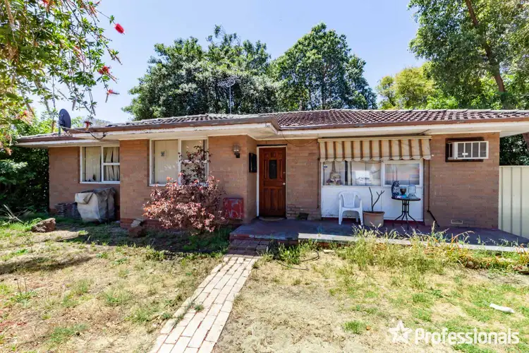 7 Selkirk Road, Armadale WA 6112