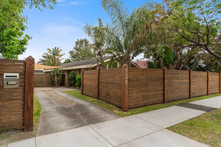 121 Thames Promenade, Chelsea VIC 3196
