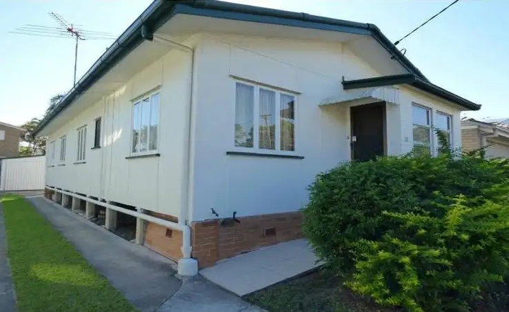 38 Ellen Street, Woody Point QLD 4019