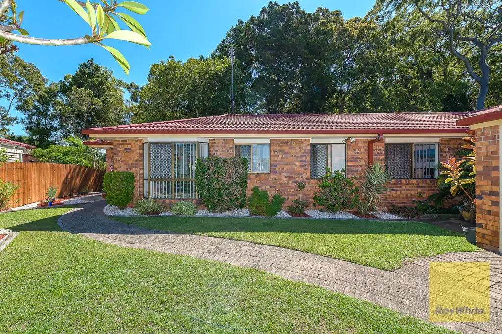 Main view of Homely semi-detached listing, 4/10 Woodgate Place, Paradise Point QLD 4216