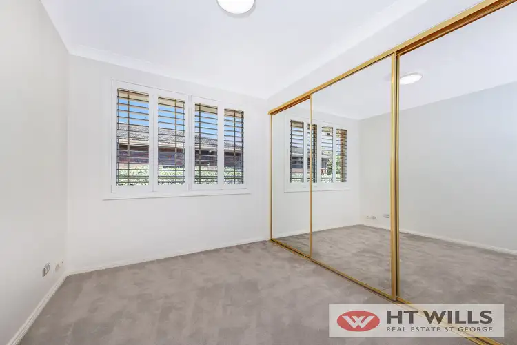 Fifth view of Homely villa listing, 1/153 Connells Point Road, Connells Point NSW 2221