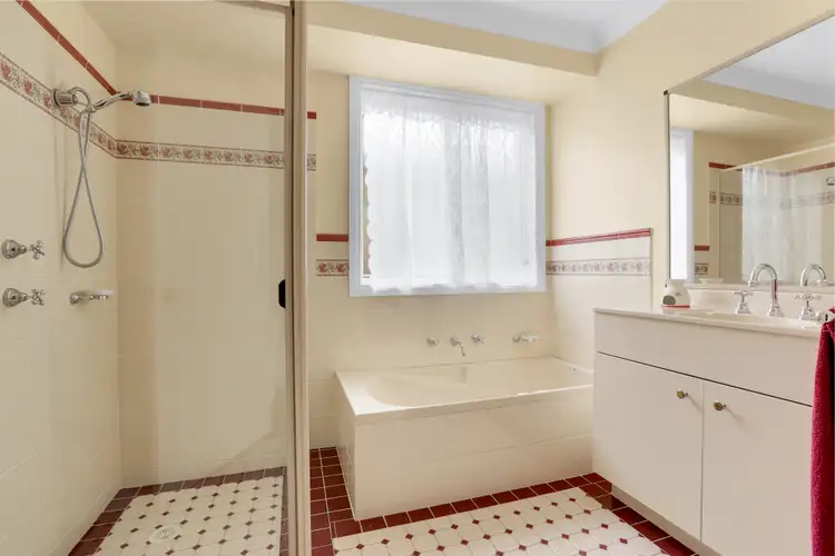 Sixth view of Homely house listing, 5 Eucalypt Way, Horsley NSW 2530