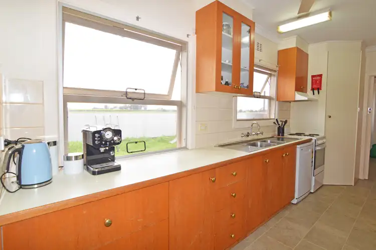 Fifth view of Homely house listing, 42 Dumosa Street, Red Cliffs VIC 3496