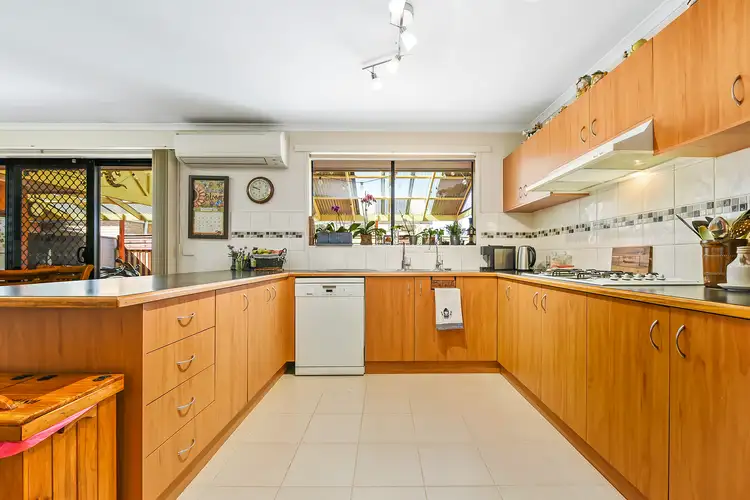 Fifth view of Homely house listing, 9 Niagara Court, Hampton Park VIC 3976
