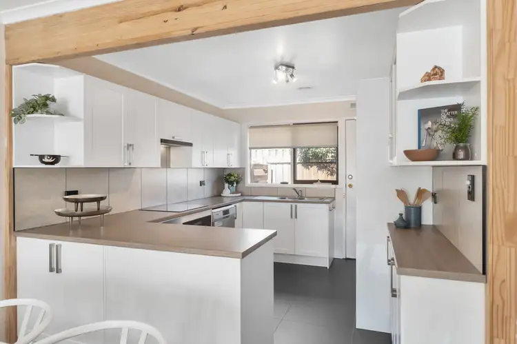 Fifth view of Homely unit listing, 6/2-12 Baxter Avenue, Chelsea VIC 3196