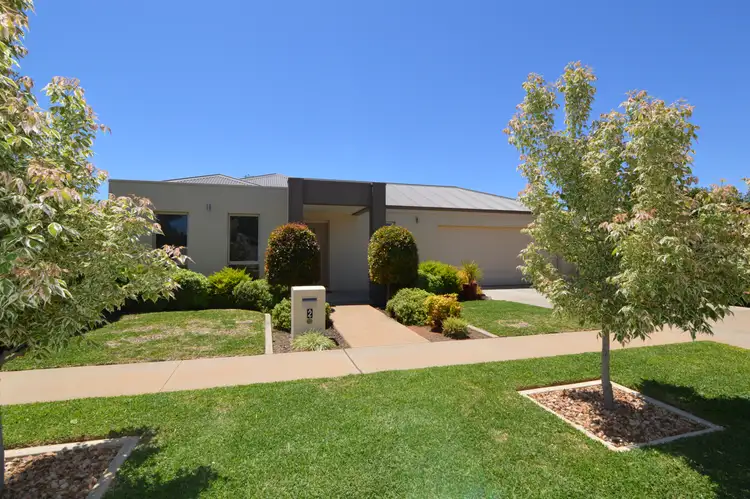 Second view of Homely house listing, 2 Barraclough Way, Mildura VIC 3500