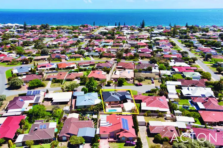 Second view of Homely house listing, 8 Mizzen Court, Waikiki WA 6169