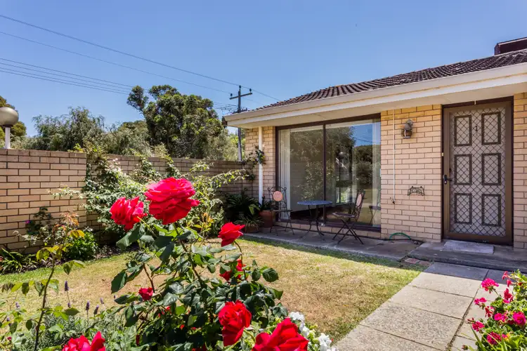 1/6 McKimmie Road, Palmyra WA 6157