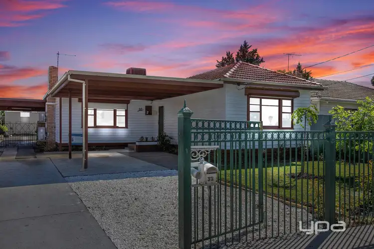 32 Dunkeld Avenue, Sunshine North VIC 3020