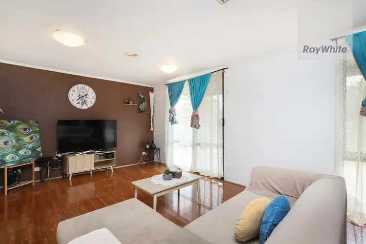 Fifth view of Homely house listing, 8 Ceres Court, Meadow Heights VIC 3048