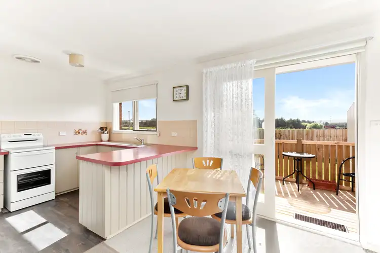 2/212 Weld Street, Beaconsfield TAS 7270