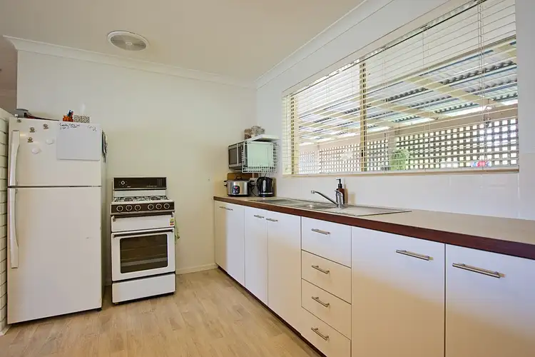 Sixth view of Homely house listing, 4 Eileen Court, Boyanup WA 6237
