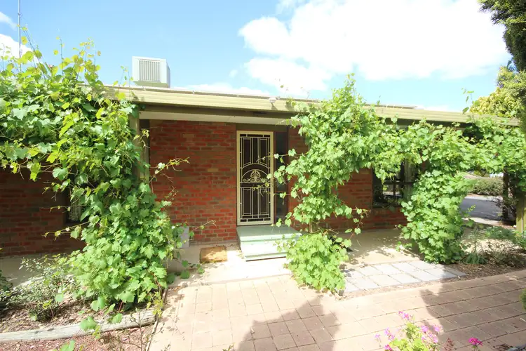 6 Heslop Court, Horsham VIC 3400