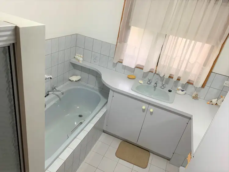 Fifth view of Homely house listing, 170 Victoria Parade, Bordertown SA 5268