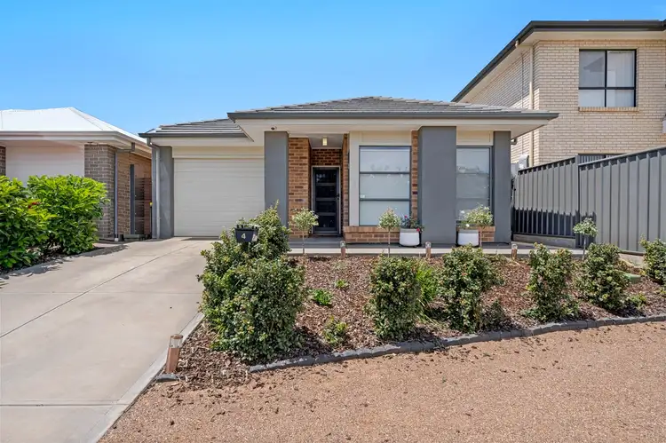 4 Burnlea Parade