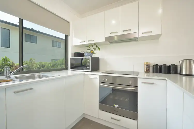 Fifth view of Homely house listing, 3/23 Roberts Street, South Gladstone QLD 4680