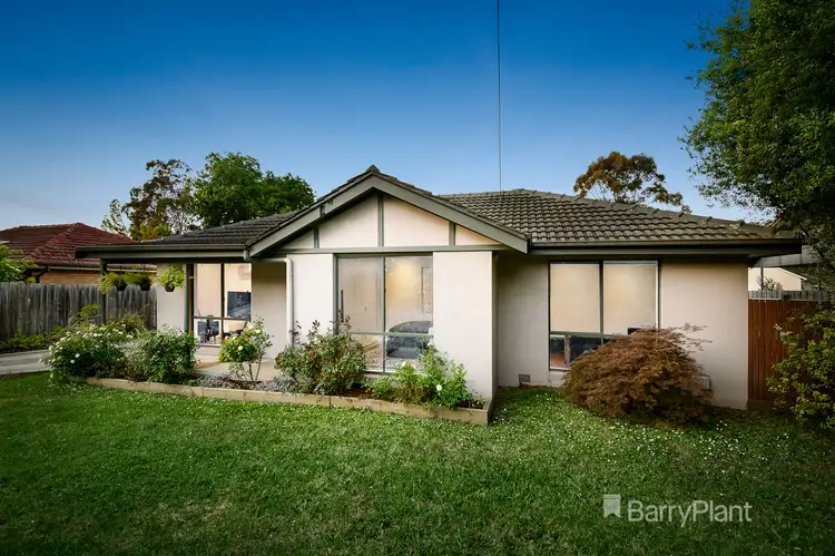 61 Cardigan Road, Mooroolbark VIC 3138