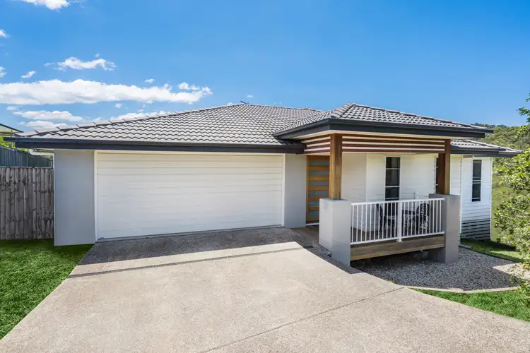 5 Carisbrooke Cove, Maudsland QLD 4210
