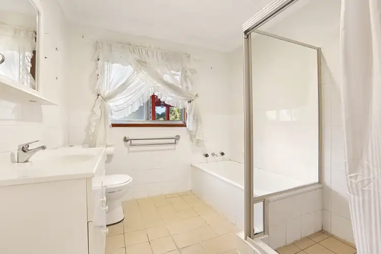 Fifth view of Homely house listing, 43 Ashley Avenue, Farmborough Heights NSW 2526