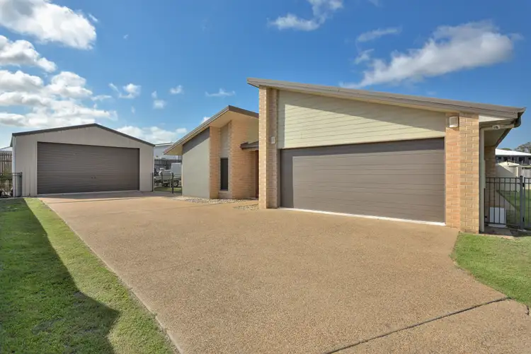 11 Tuckerbox Court, Glen Eden QLD 4680