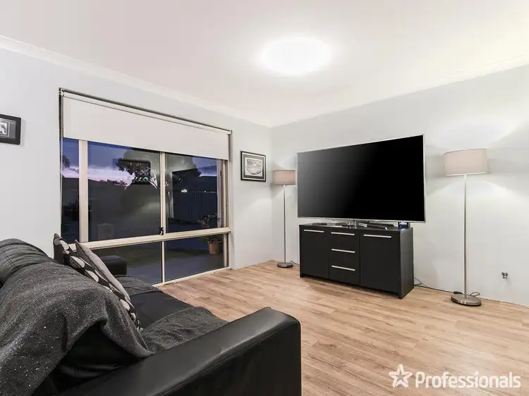 Second view of Homely house listing, 4 Primus Place, Warnbro WA 6169