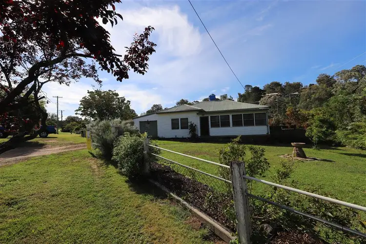 97 Herbert Street, Tumut NSW 2720