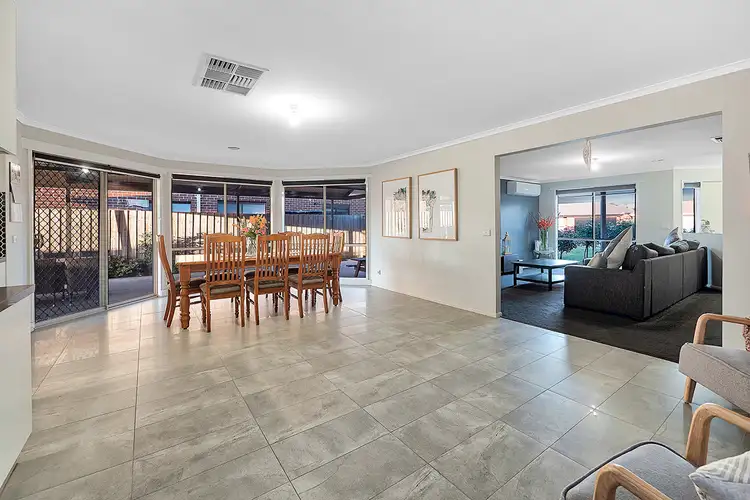 Fifth view of Homely house listing, 14 Dunferline Crescent, Cranbourne VIC 3977