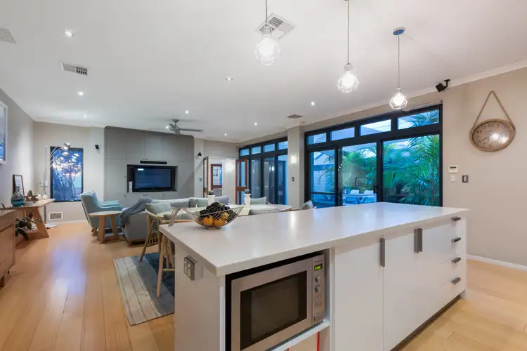 Seventh view of Homely house listing, 19 Haven Way, Atwell WA 6164