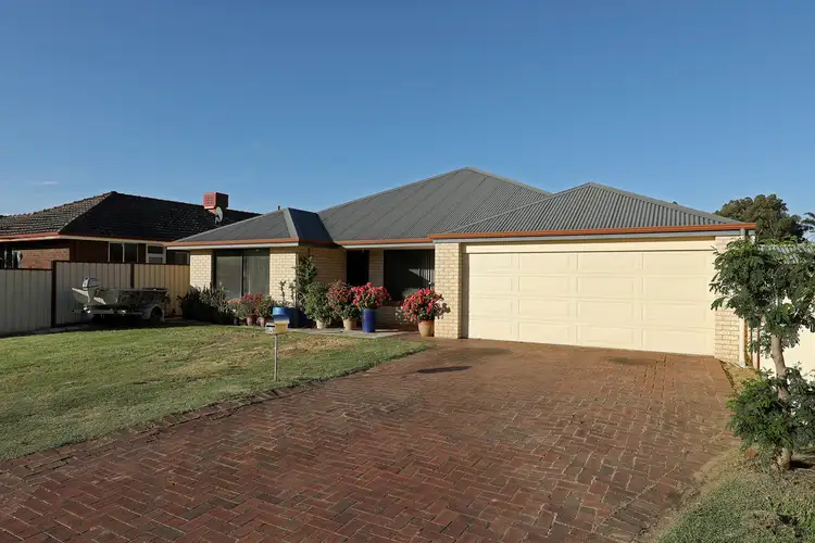 4 Virginia Avenue, Maddington WA 6109