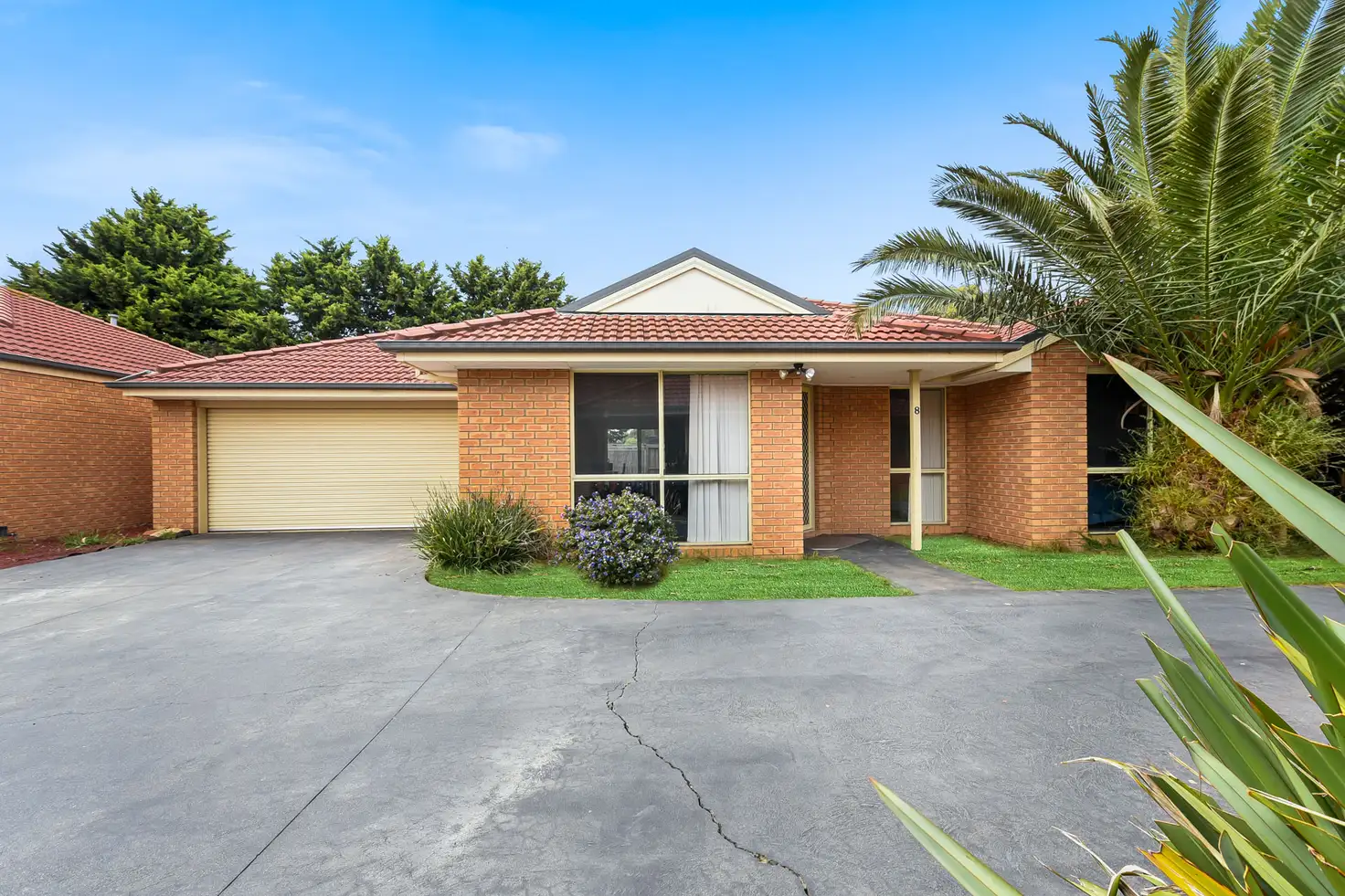 Main view of Homely unit listing, 8/17 Linmac Drive, Hampton Park VIC 3976