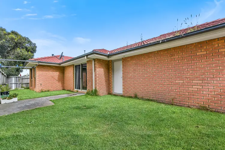 Seventh view of Homely unit listing, 8/17 Linmac Drive, Hampton Park VIC 3976