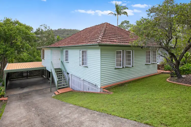 10 Glasgow Street, Ashgrove QLD 4060