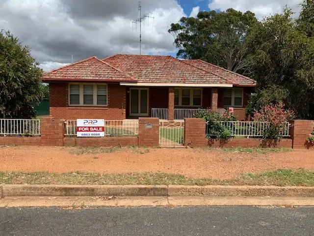 56 Derribong Street, Peak Hill NSW 2869