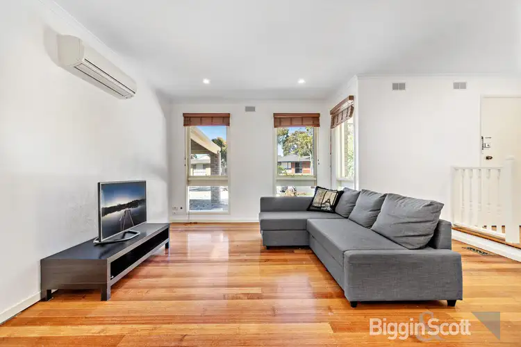 Second view of Homely house listing, 8 Warwick Close, Wantirna VIC 3152