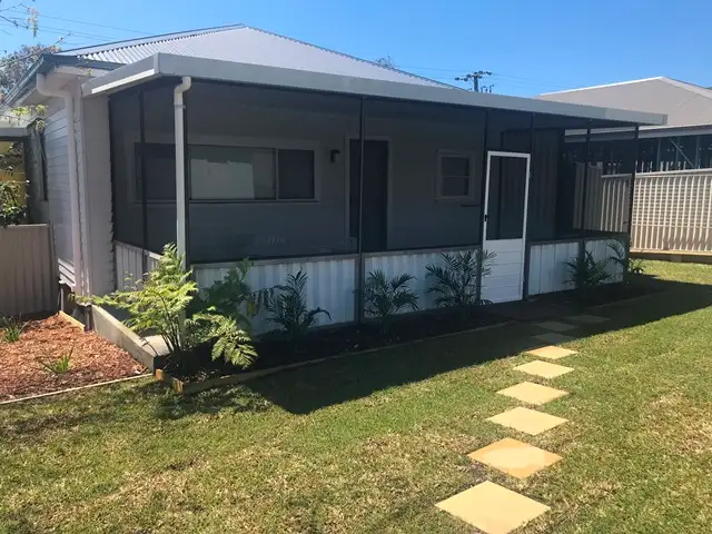 1A Caves Beach Rd, Caves Beach NSW 2281