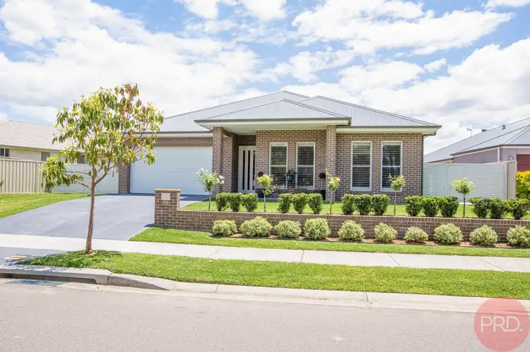 32 Sapphire Drive, Rutherford NSW 2320
