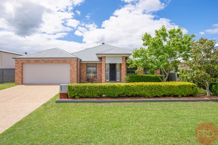 83 Canterbury Drive, Raworth NSW 2321