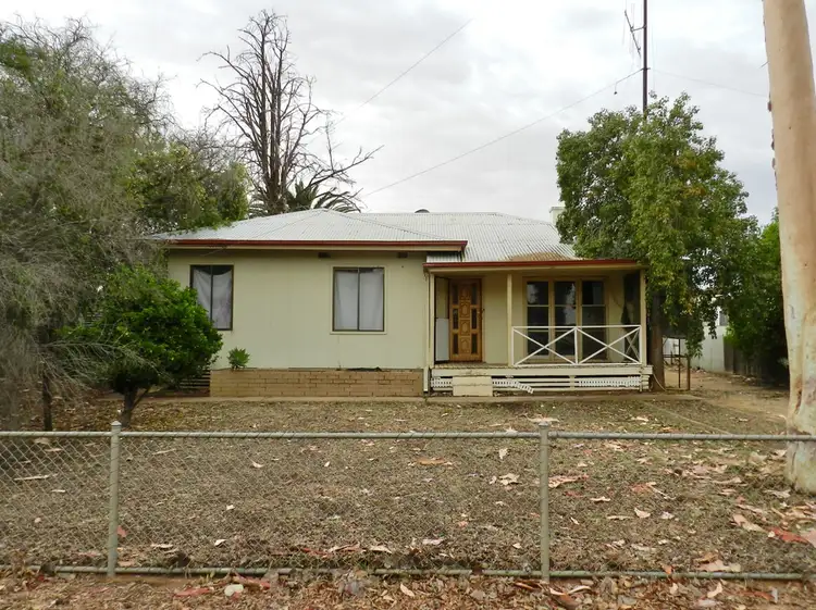 5 Coombe Street, Berri SA 5343