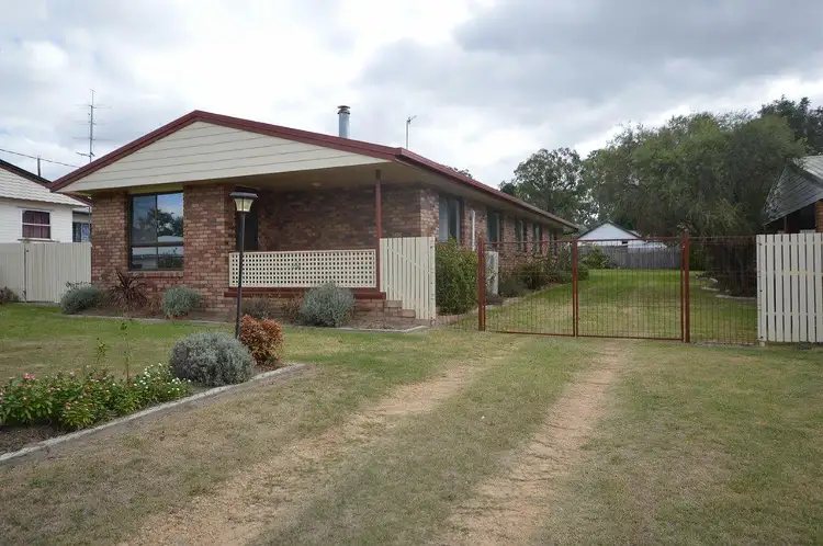 43 Wilga Avenue, Warwick QLD 4370