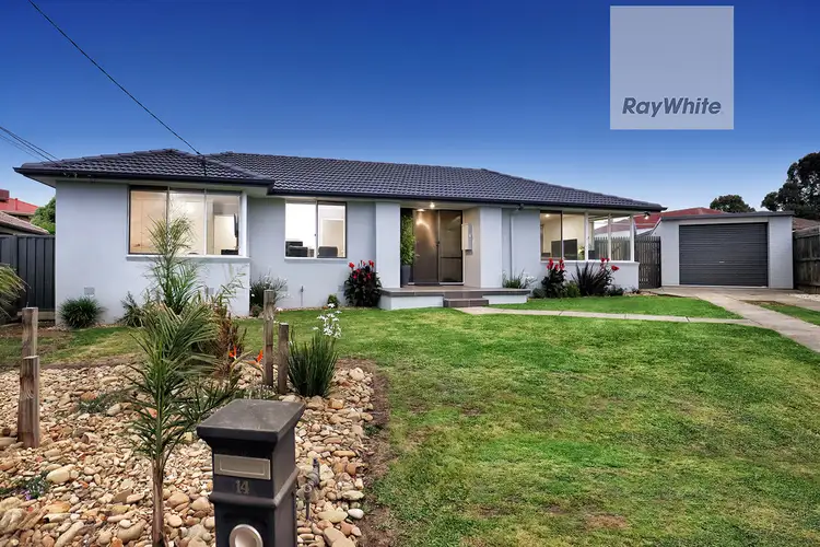 14 Mayfair Close, Gladstone Park VIC 3043