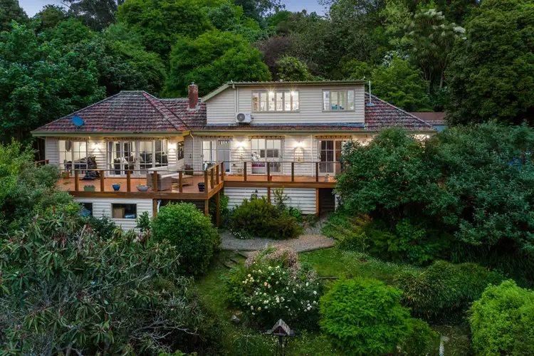 2 Yarrabee Road, Mount Dandenong VIC 3767