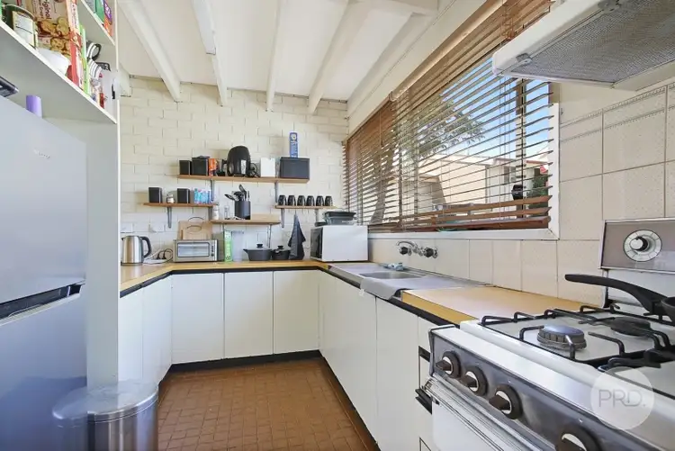 Fifth view of Homely townhouse listing, 10/429 Griffith Road, Lavington NSW 2641