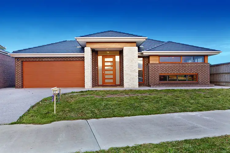85 Mountainview Boulevard, Cranbourne North VIC 3977