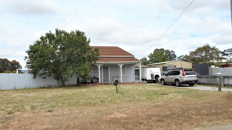 6 Dijon Street, Katanning WA 6317