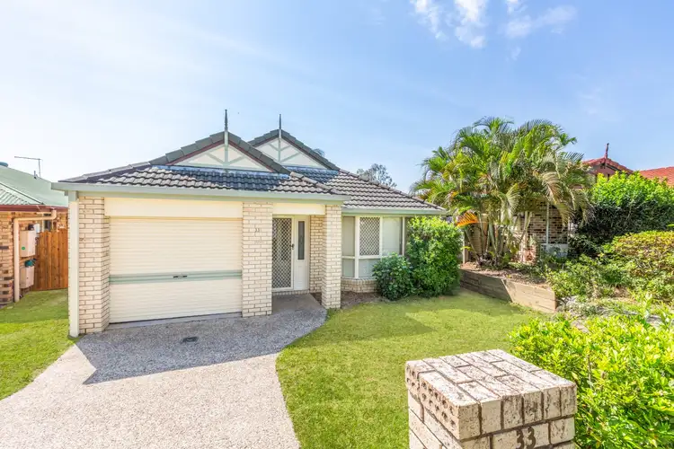 33 Collina Crescent, Forest Lake QLD 4078