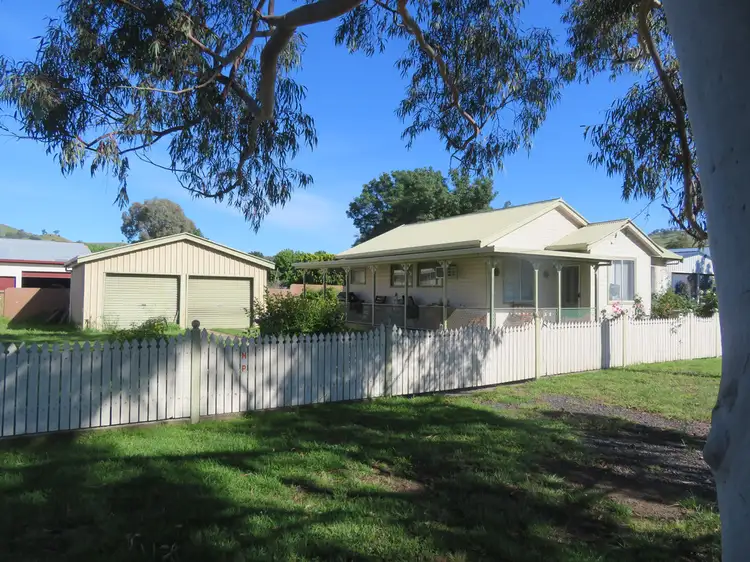 2 Bourke Street, Gundagai NSW 2722