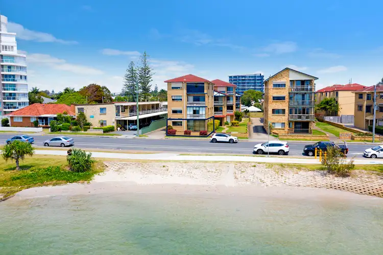 1/250 Marine Parade, Labrador QLD 4215