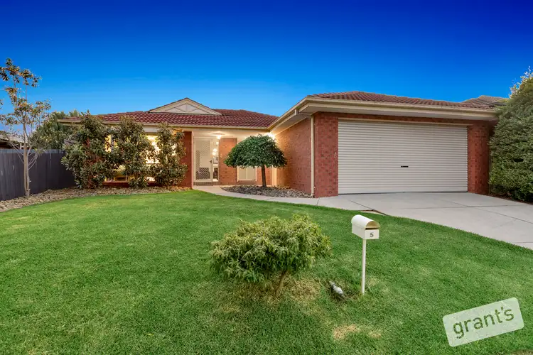 Main view of Homely house listing, 5 Shaftsbury Avenue, Berwick VIC 3806