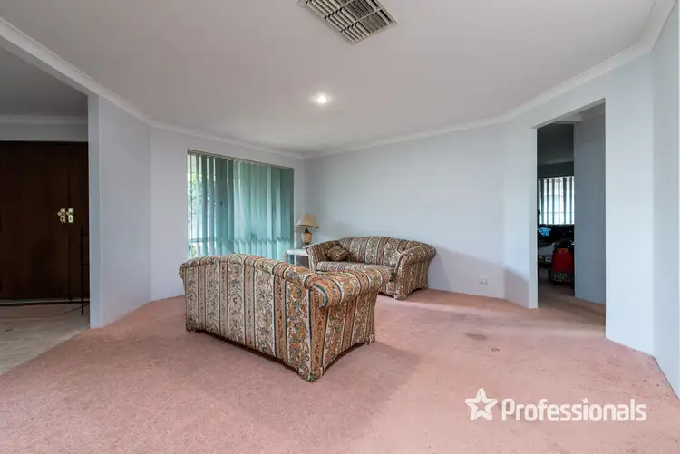 Fifth view of Homely house listing, 2 Sedgley Close, Landsdale WA 6065